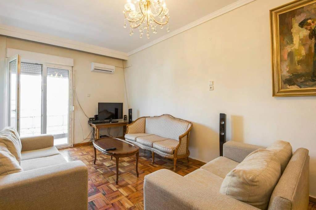Apartment κεντρικό κλασικό διαμέρισμα 2 δωματίων *